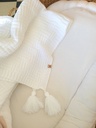 REBOZO TEJIDO POMPONES