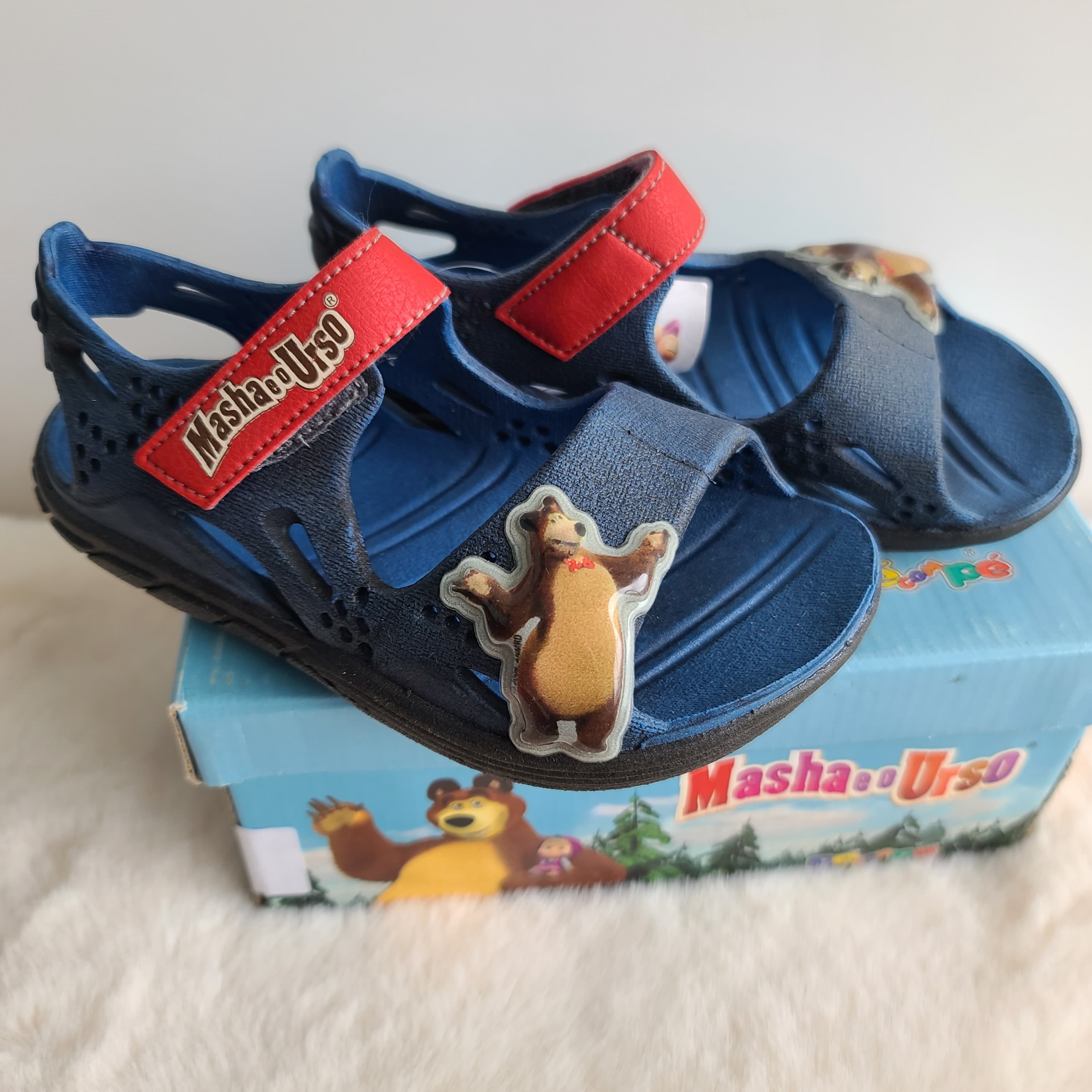 SANDALIA MASHA Y EL OSO