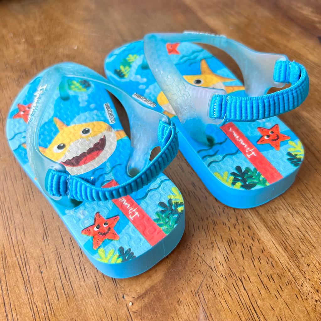 CHINELAS BEBE IPANEMA TIBURON