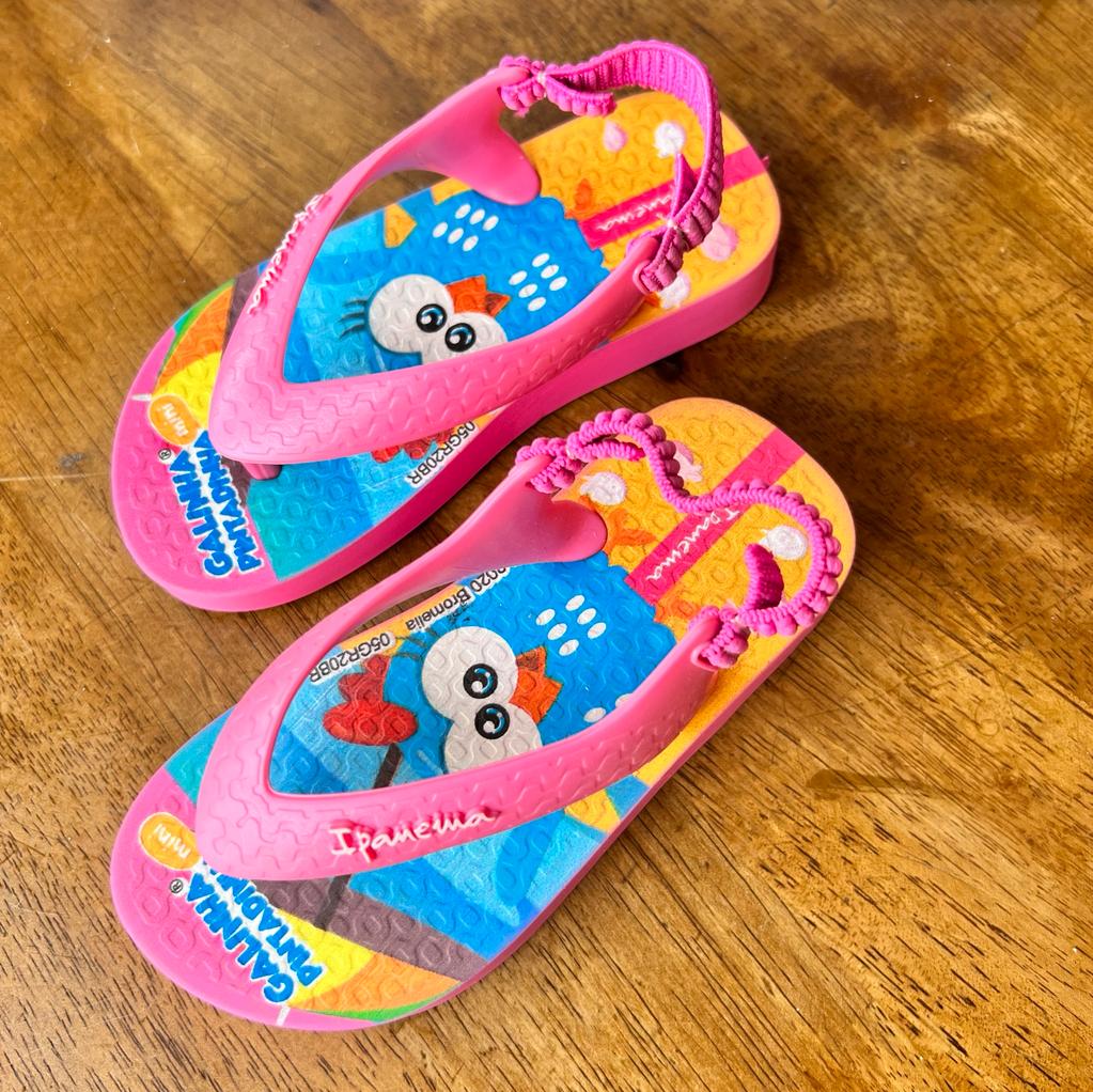 CHINELAS BEBE IPANEMA GALLINA PINTADITA