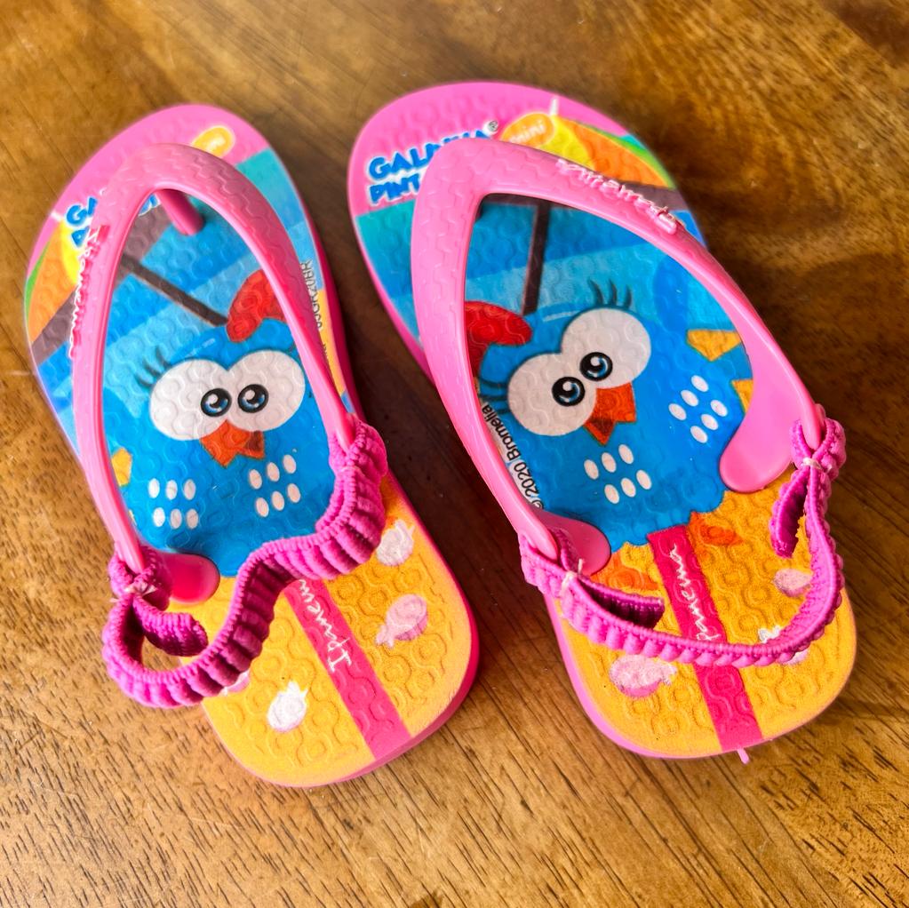 CHINELAS BEBE IPANEMA GALLINA PINTADITA