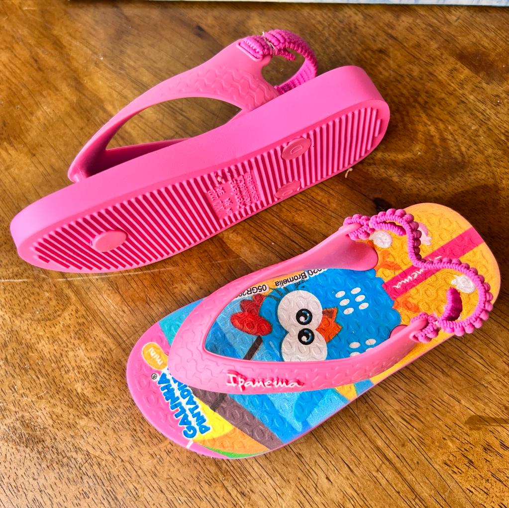 CHINELAS BEBE IPANEMA GALLINA PINTADITA