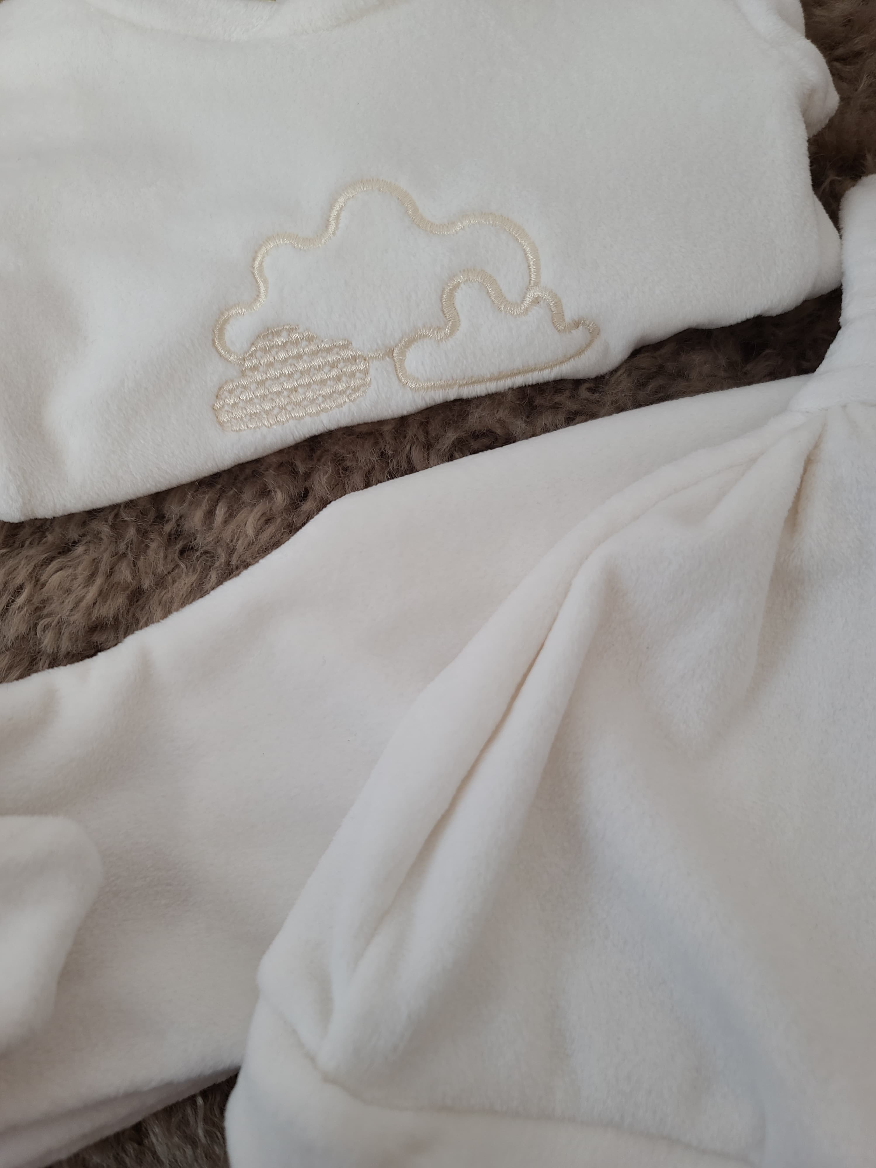 PRIMER MUDITA NUBE