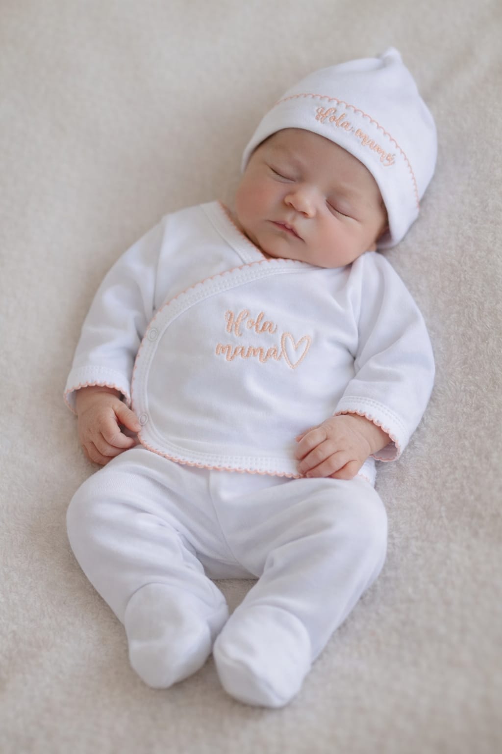 PRIMER MUDITA HOLA MAMA