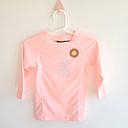 REMERA CON FILTRO UV
