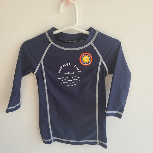 [Tren03] REMERA CON FILTRO