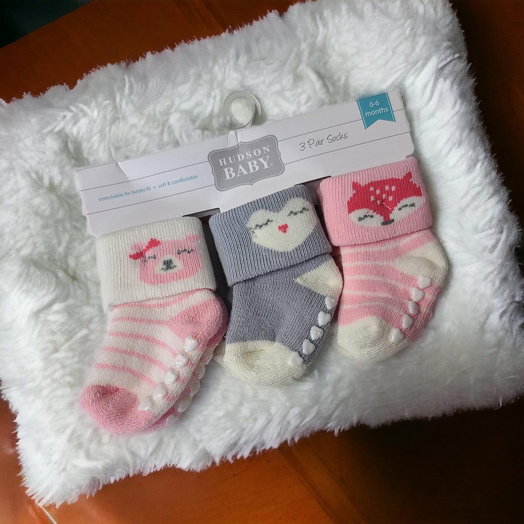 MEDIAS x3 UNIDADES HUDSON BABY