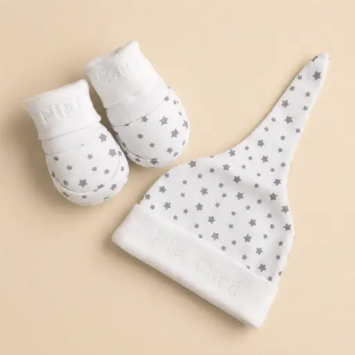 [HM-000862] SET GORRO Y ESCARPINES ESTRELLITA